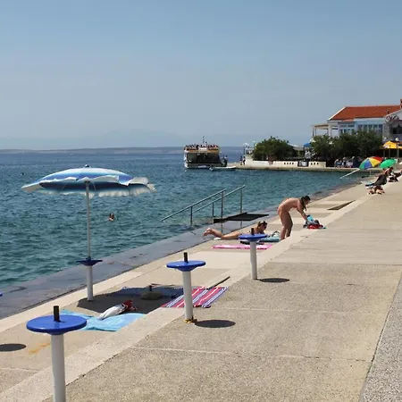 Apartments With A Parking Space Selce, Crikvenica - 5475 Apartment *