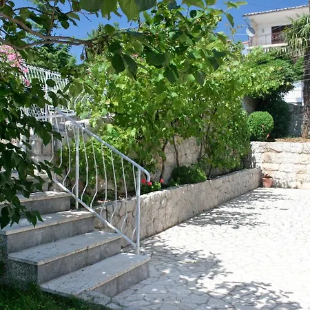 Apartments With A Parking Space Selce, Crikvenica - 5475 Apartment *
