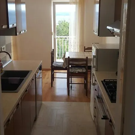 With Parking Space Selce, Crikvenica - 5475 شقة سيلتسي