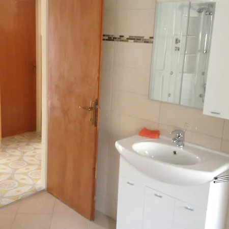 Apartments With A Parking Space Selce, Crikvenica - 5475 Apartment