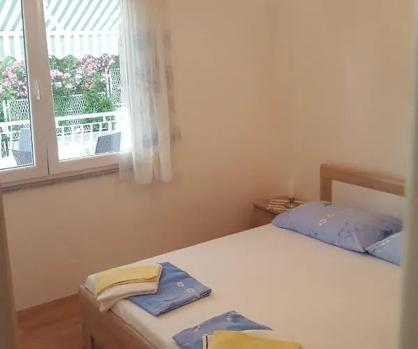 Apartmán With Parking Space - Crikvenica - 5475