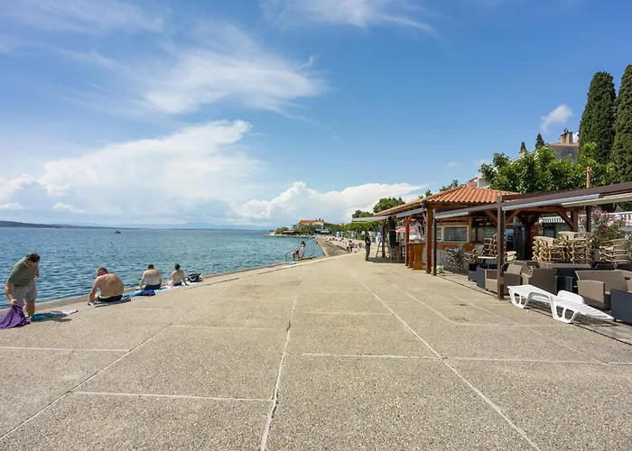 Apartmán With Parking Space - Crikvenica - 5475 Selce
